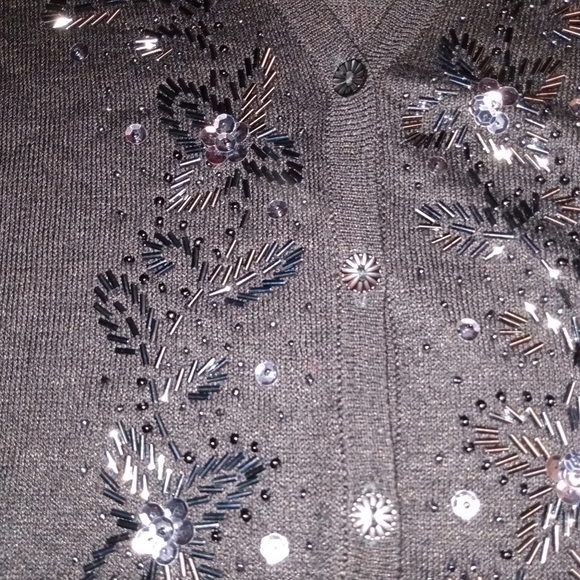 Stefano Basics Cardigan Sweater, 18/20, Black Sequin, Open front V-Neck, pre-own - Picture 3 of 5
